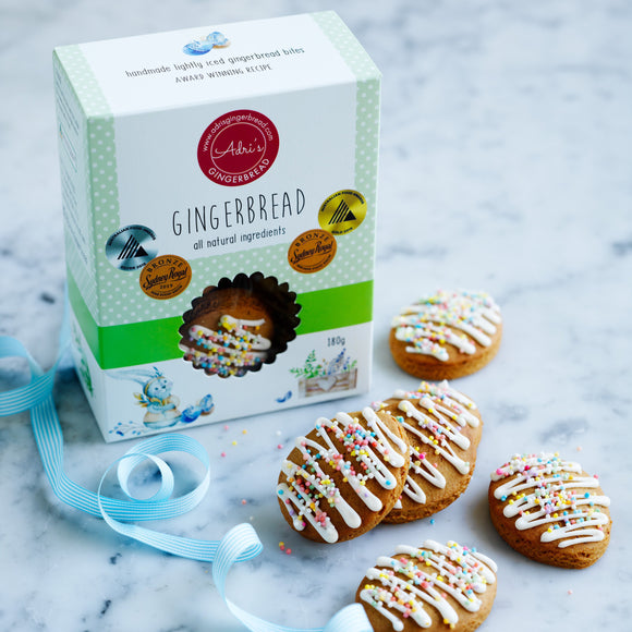 Lightly iced Easter eggs - gingerbread gift box